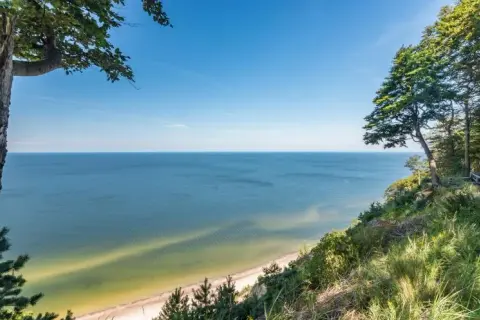 Jaką głębokość ma Bałtyk? Zaskakujące fakty o jego głębokości