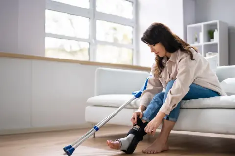 Zwolnienie na rehabilitację: L4, ZUS, świadczenie wszystko, co musisz wiedzieć