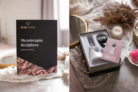 Zestaw do mezoterapii bezigłowej w domu Skinlovers Mezo. Urządzenie w pudełku, instrukcja i różowa szczoteczka.