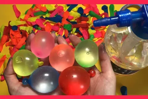 Jak napełnić balon wodą szybko i bez bałaganu na imprezie