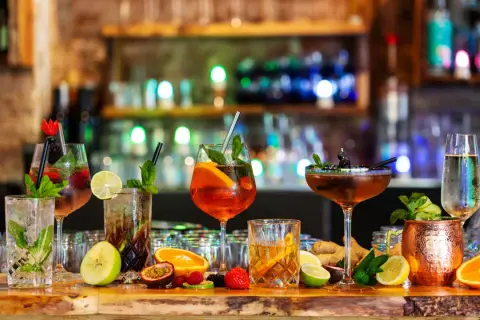 Qual è il cocktail più venduto al mondo? La classifica e le ricette