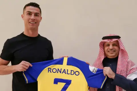 W jakim kraju gra Cristiano Ronaldo? Zaskakujący transfer do Arabii Saudyjskiej