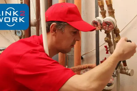 Zarobki hydraulika w Niemczech: Nawet 5000€? Sprawdź!