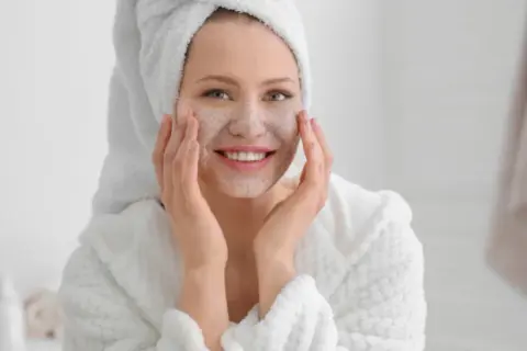 Co to jest peeling i jak wybrać najlepszy dla swojej skóry?