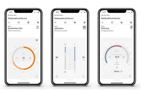 Steuere dein Zuhause mit der Gira App: Licht, Jalousien und Heizung im Erdgeschoss lassen sich bequem regeln.