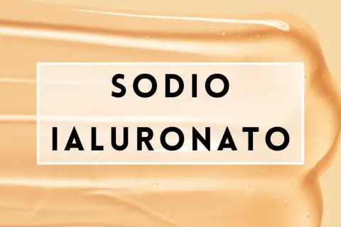 Texture cremosa con bollicine d'aria. Testo: "SODIO IALURONATO". Nonostante la sua popolarità, il sodio ialuronato fa male?