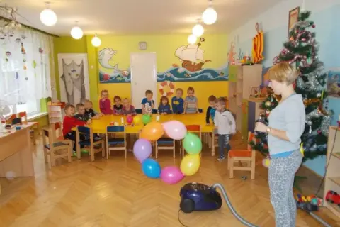Eksperymenty z balonami w przedszkolu: Nauka dla małych odkrywców