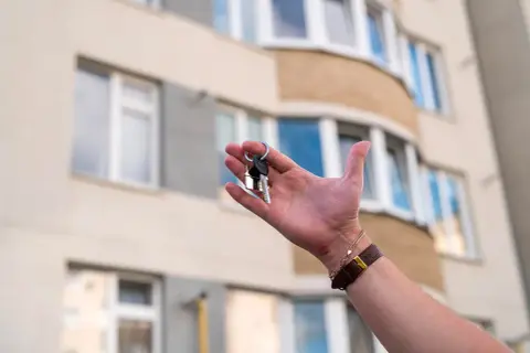Gdzie szukać mieszkania na wynajem? Odkryj najlepsze źródła ofert
