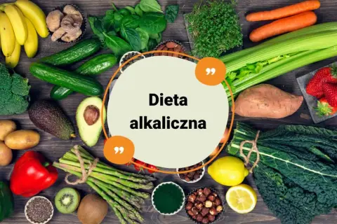 Świeże warzywa i owoce, takie jak banany, brokuły, awokado, marchew, truskawki, szpinak, cytryny i bataty, tworzą podstawę zdrowej diety alkalicznej.
