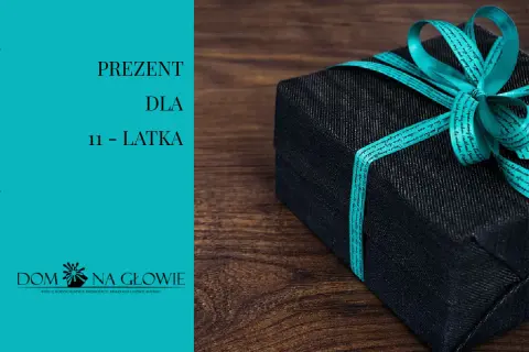 Szukasz pomysłu, co kupić 11 latce na święta? Elegancko zapakowany prezent czeka na odkrycie.