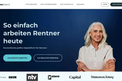 Engagierter Ruhestand: Eine lächelnde Seniorin wirbt für die Jobplattform "silvertalent", die Rentnern neue Möglichkeiten bietet.