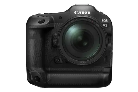 Profesjonalny korpus aparatu fotograficznego Canon EOS R3 z obiektywem RF 24-70mm F2.8 L IS USM.