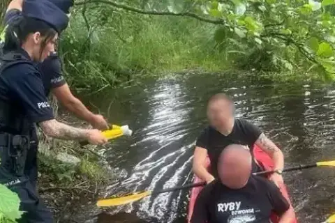 Czy można pływać kajakiem po rzece? Prawo, zakazy, bezpieczeństwo