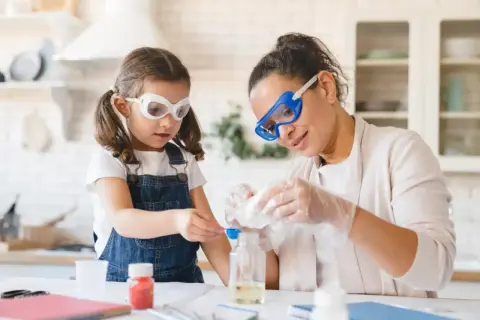 Jak skutecznie uczyć się chemii? Sprawdzone metody i triki!