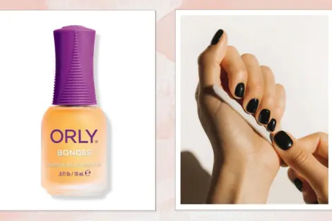 ORLY Bonder – co to? Baza pod lakier, która zapewnia trwałość manicure. Dłoń z czarnymi paznokciami piłowana pilniczkiem.