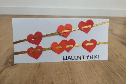 Kartka walentynkowa DIY: Pomysły, które zaskoczą i wzruszą!