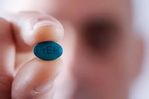Ile kosztują leki na HIV? Poznaj ceny i opcje refundacji w Polsce