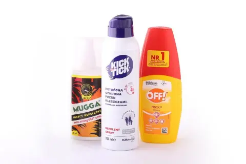 Trzy preparaty przeciw kleszczom i komarom: Mugga, Kick the Tick i OFF! Max. Idealne na spacery z psem, zapewniają ochronę przed insektami.