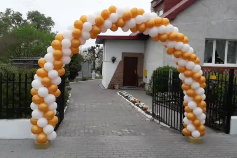Stwórz łuk balonowy DIY: Girlanda krok po kroku, efekt WOW!