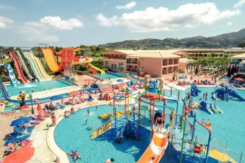 Najlepsze hotele na Zakynthos z dzieckiem - unikaj rozczarowań