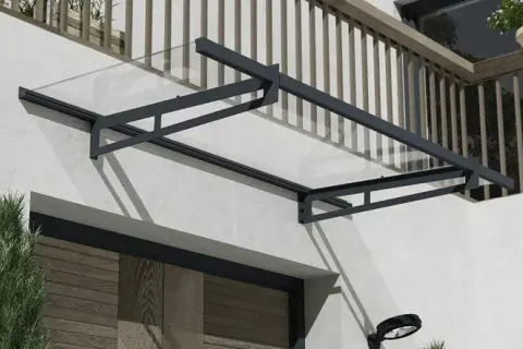 Balkon w bloku: zacienienie bez wiercenia i zgody spółdzielni?