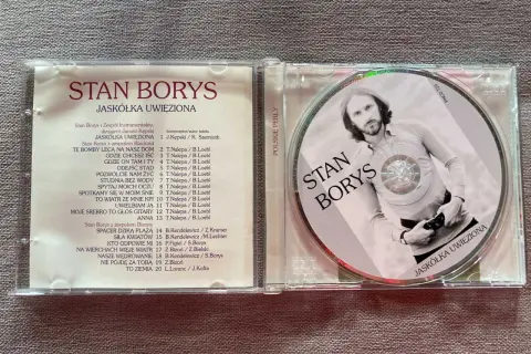 Stan Borys, "Jaskółka uwięziona" - okładka płyty CD z listą utworów i zdjęciem artysty.