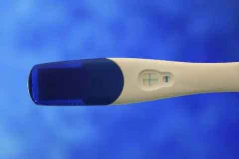 Czy test ciążowy może zawieść? Poznaj 5 powodów fałszywych wyników