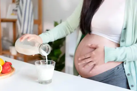 Czy można pić kefir w ciąży? Bezpieczne korzyści i ważne uwagi