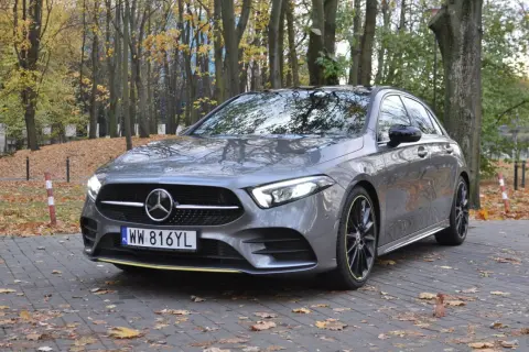 Mercedes A Klasa: Pojemność baku. Jak wybrać idealną dla siebie?