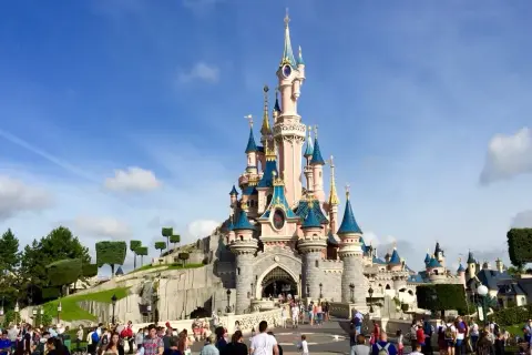 Gdzie jest Disneyland? Przewodnik po Paryżu i parkach Disneya
