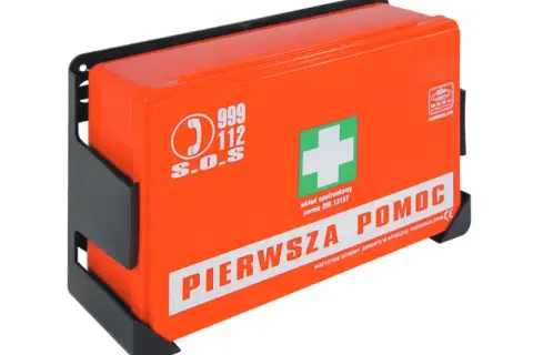 Gdzie powinna znajdować się apteczka pierwszej pomocy, aby była zawsze dostępna?