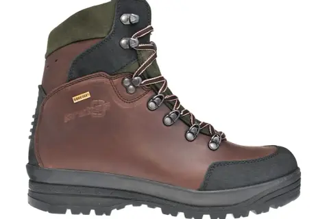 Buty na szlaki górskie: Wybierz idealne i bezpieczne obuwie!