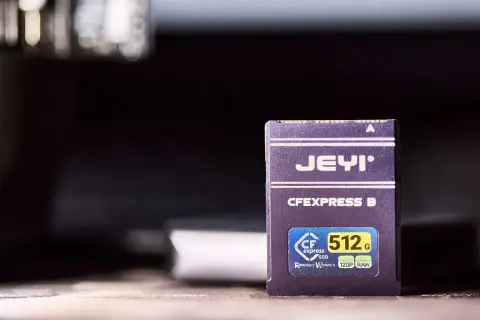 Karta pamięci JEYI CFexpress Type B 512 GB, gotowa do zapisywania materiałów 8K RAW.