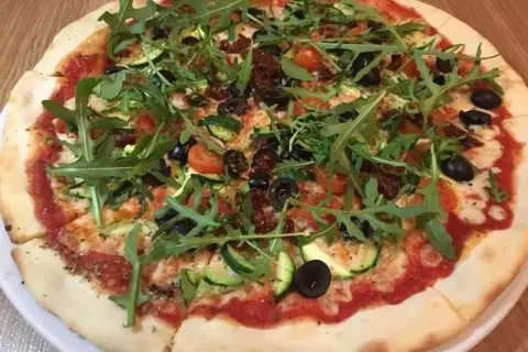 Gdzie zjeść w Krynicy Morskiej? Sprawdź najlepsze restauracje