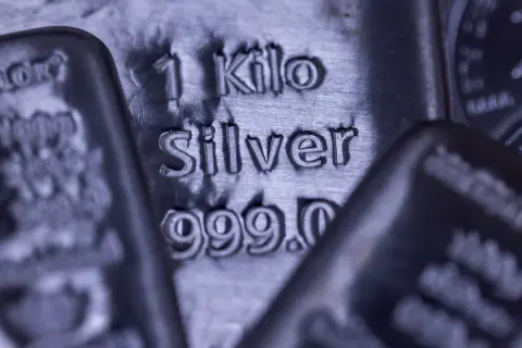 Sztabka 1 Kilo Silver 999.0. Zastanawiasz się, ile kosztuje kilogram srebra?