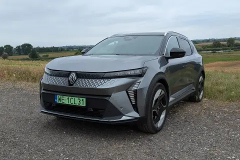 Pojemność baku Renault Scenic: Od 60L do elektryka. Pełny przewodnik