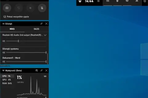 Widok zrzutu ekranu Windows z panelami Ujęcie, Dźwięk i Wydajność.