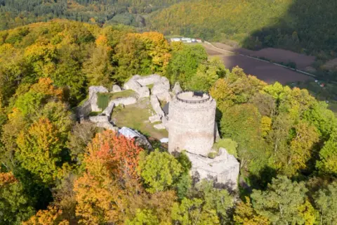 Pierwszy zamek w Polsce: tajemnice i historia Zamku Wleń