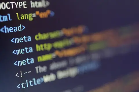 Jak wstawić baner HTML na stronie i uniknąć problemów z wyświetlaniem
