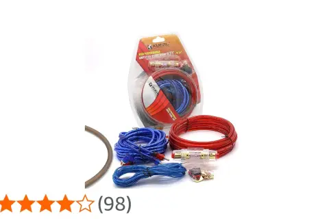 Kit per il collegamento amplificatore auto con cavi rossi e blu, portafusibile e connettori.