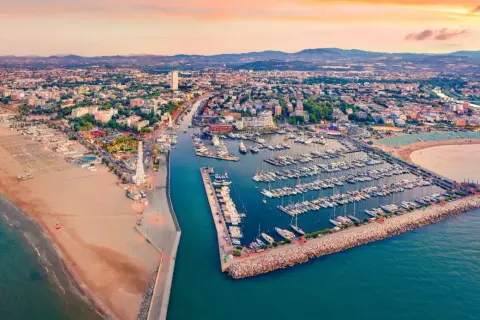 Rimini czy jest bezpiecznie? Sprawdź, co musisz wiedzieć o zagrożeniach