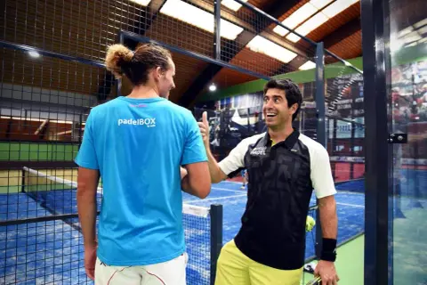 Padel Köln: Ihr ultimativer Guide zu Plätzen, Preisen & Kursen