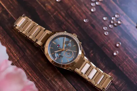 Tommy Hilfiger damski: jak wybrać i rozpoznać oryginał?