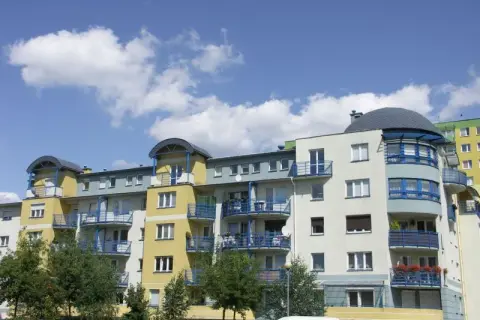 Czy spółdzielnia mieszkaniowa jest przedsiębiorcą? Zrozumienie statusu prawnego