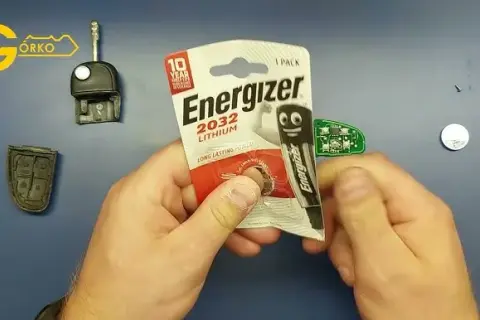 Wymiana baterii w kluczyku: Proste DIY krok po kroku. Oszczędź!