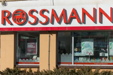 Kiedy promocja 55% w Rossmann? Sprawdź, co musisz wiedzieć