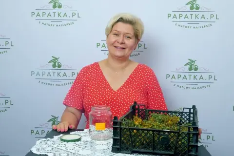 Jak zrobić olejek z dziurawca - krok po kroku i ważne wskazówki