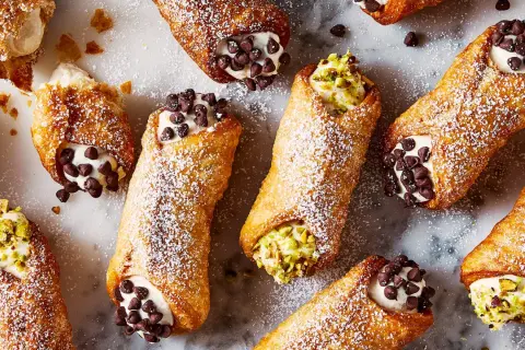 Dolci Italiani: Scopri i Dessert Iconici e Regionali più Amati