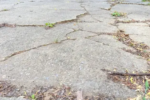 Renowacja betonowego podjazdu: Odnowa krok po kroku z ekspertem