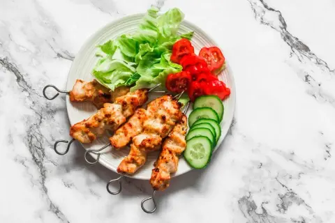 Domowy kebab: przepis na soczyste mięso krok po kroku